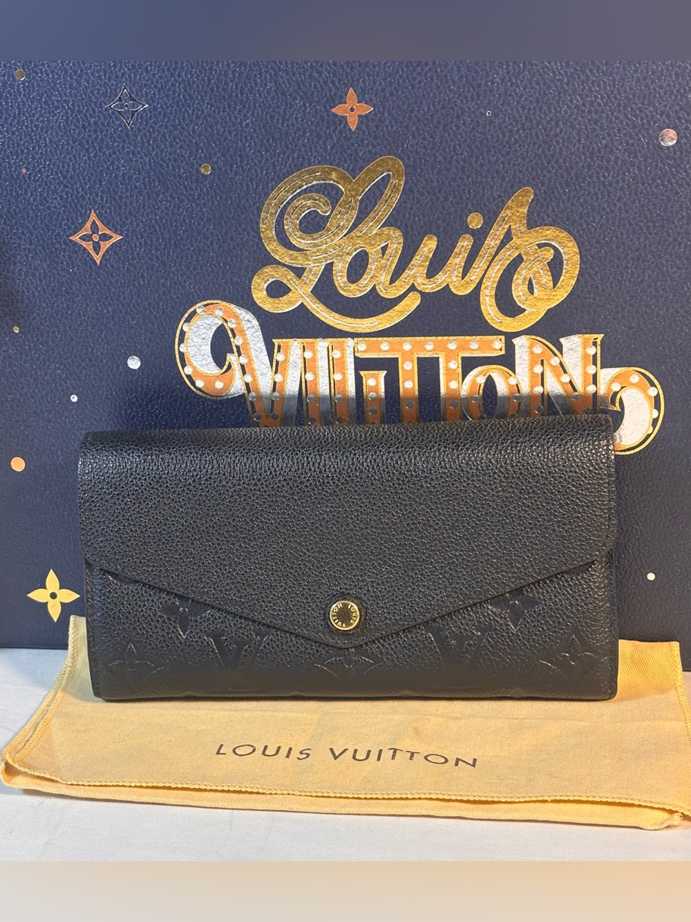 Beautiful Louis Vuitton Sarah Wallet Noir